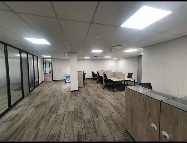 BUSINESS PROPERTY TO RENT IN DORINGKLOOF